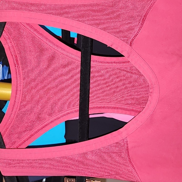 Lululemon Top - Picture 2 of 4